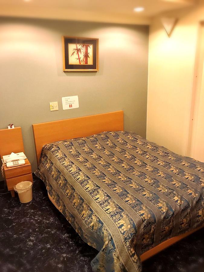أوساكا Hotel Maganda (Adults Only) المظهر الخارجي الصورة